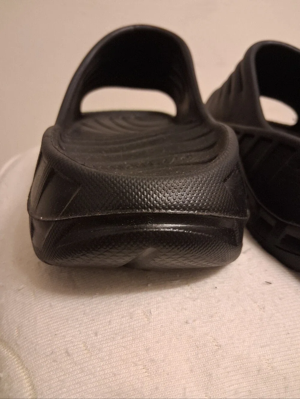 Men's KUAILU Black Slip-On Comfort Slides Similar to Crocs , size 10